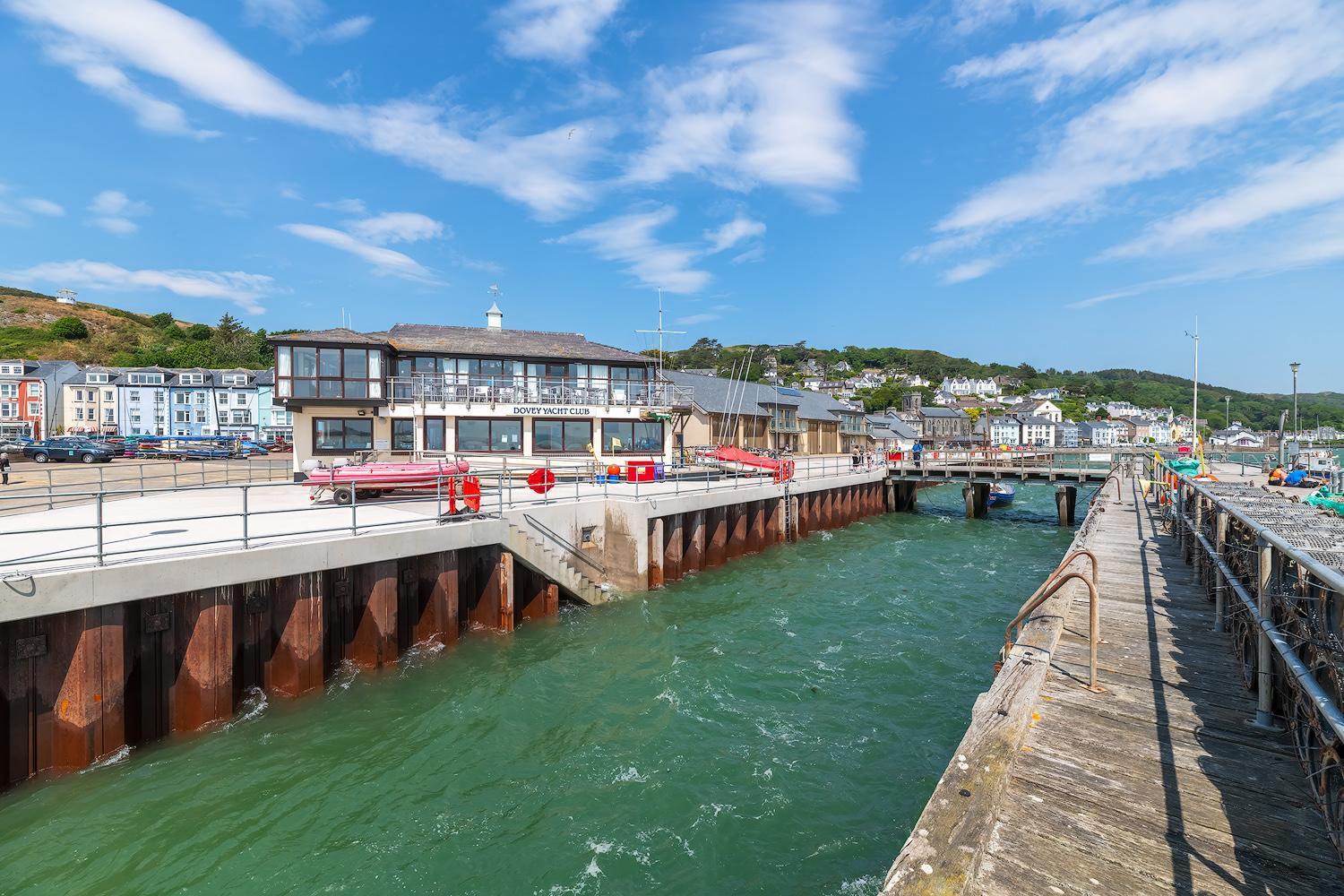 Fabulous Sea View Apartment Aberdyfi Exterior photo